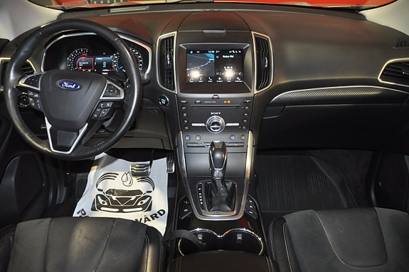 Ford Edge 6 of 26
