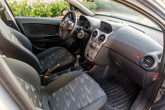 Opel Corsa 3 of 5