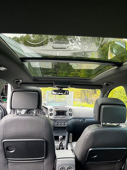 Volkswagen Tiguan 6 of 8
