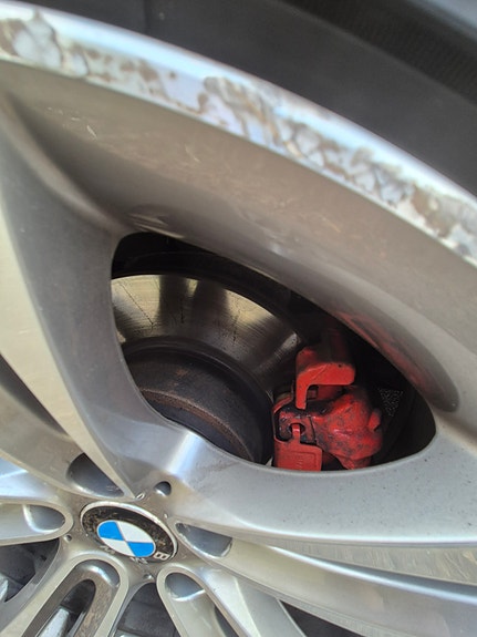 BMW 318d 13 of 14