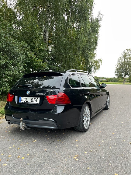 BMW 320d 4 of 9
