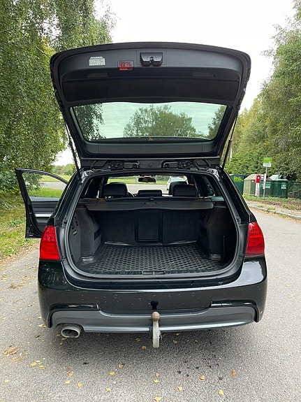 BMW 320d 9 of 9