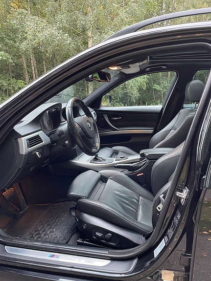BMW 320d 6 of 9