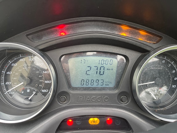 Piaggio MP3 300 HPE 4 of 4