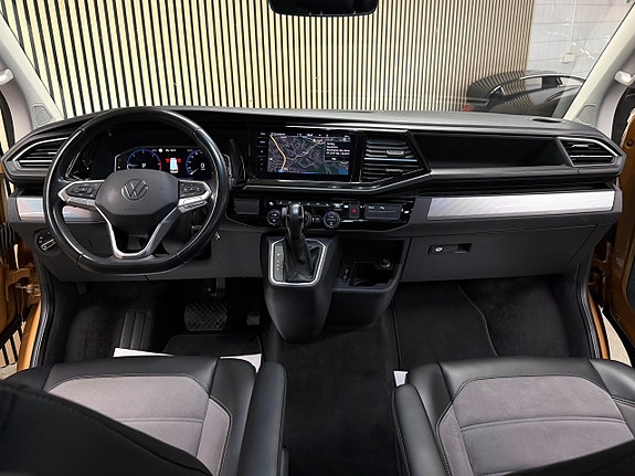 Volkswagen Multivan 24 of 30