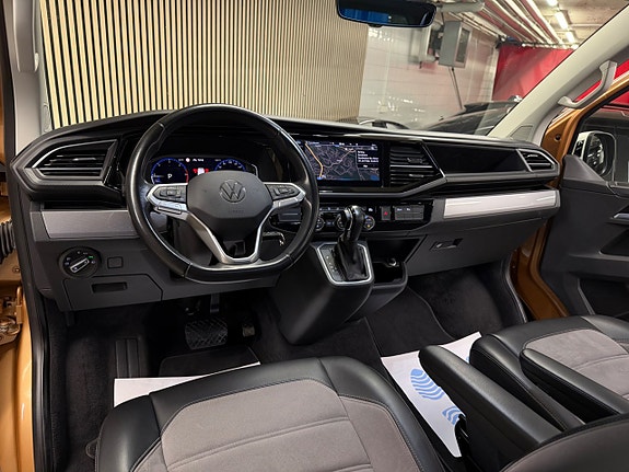 Volkswagen Multivan 23 of 30