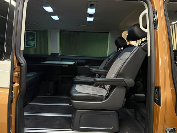 Volkswagen Multivan 18 of 30