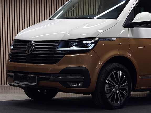 Volkswagen Multivan 6 of 30