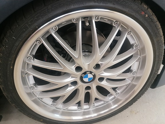 BMW 528i 5 of 8