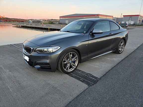 BMW M240i 4 of 5