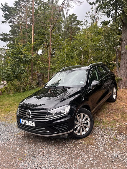 Volkswagen Touareg 3 of 4