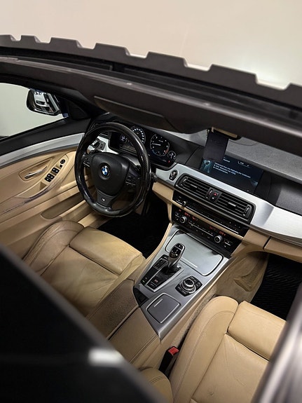 BMW 530d 12 of 25