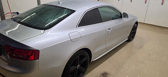 Audi A5 2 of 5