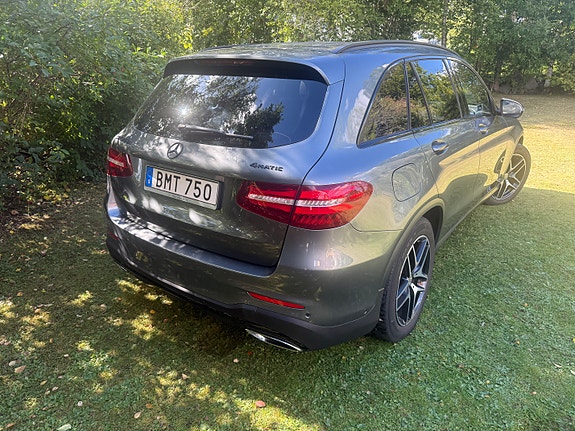 Mercedes-Benz GLC250 d 3 of 30