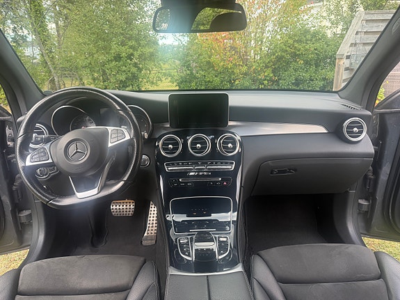 Mercedes-Benz GLC250 d 10 of 30
