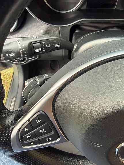 Mercedes-Benz GLC250 d 17 of 30