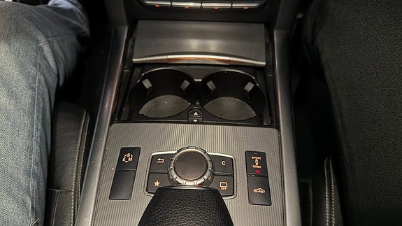 Mercedes-Benz E350 8 of 8