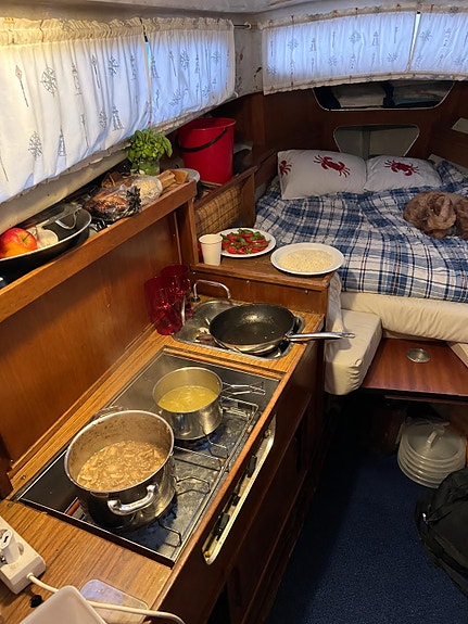 Albin 25 Deluxe – klassisk familjebåt med 4 kojplatser 4 of 6