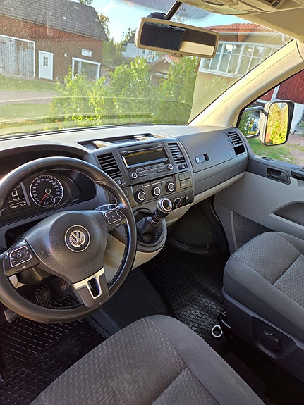 Volkswagen Transporter 2 of 4