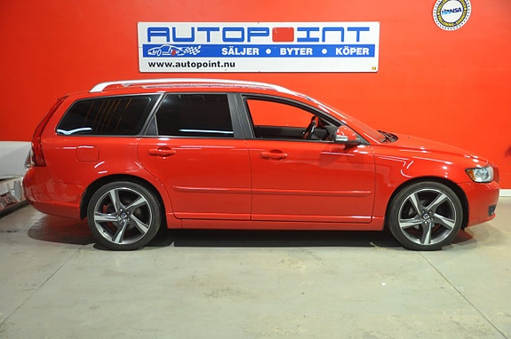 Volvo V50 2 of 21