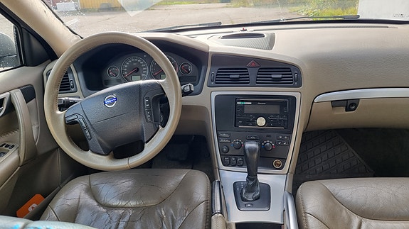 Volvo XC70 8 of 13