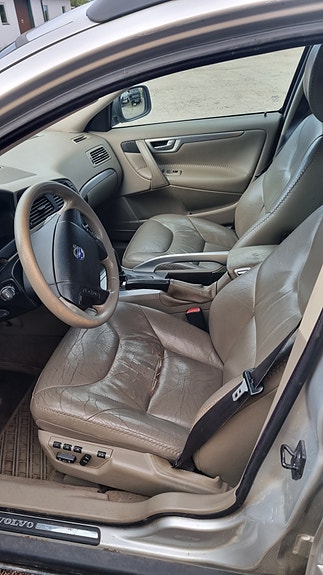 Volvo XC70 12 of 13