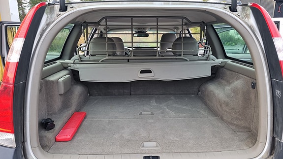 Volvo XC70 10 of 13