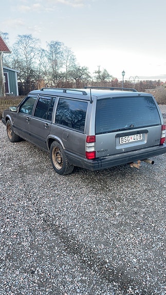 Volvo 940 3 of 5