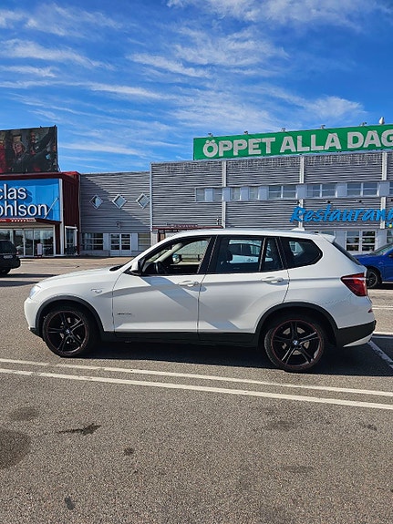 BMW X3 5 of 5