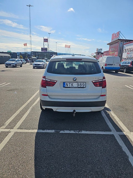 BMW X3 4 of 5