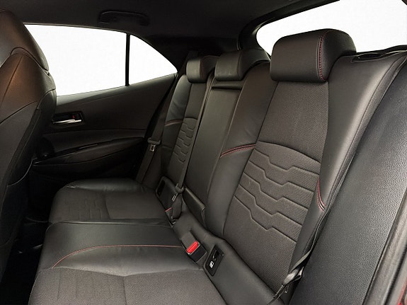 Toyota Corolla 13 of 27