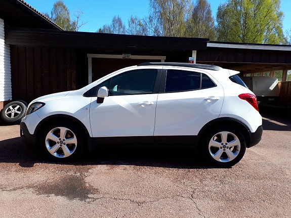 Opel Mokka 2 of 3