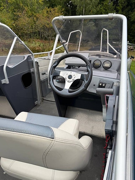 BUSTER XXL -2004 – YAMAHA F150 – HÖSTPRIS 4 of 10
