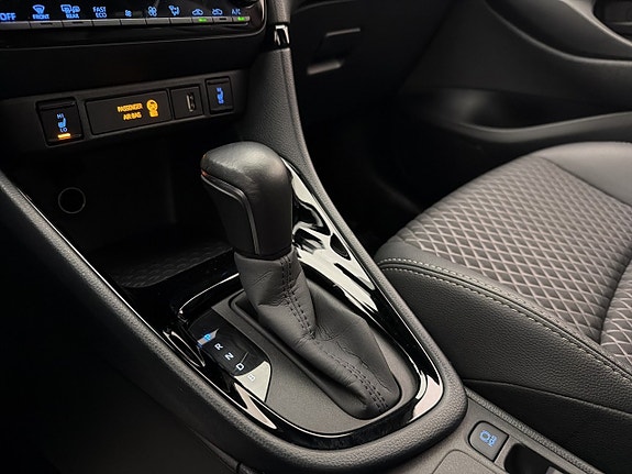 Toyota Yaris 22 of 27