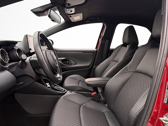Toyota Yaris 11 of 27
