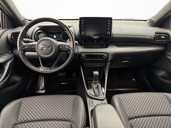 Toyota Yaris 10 of 27