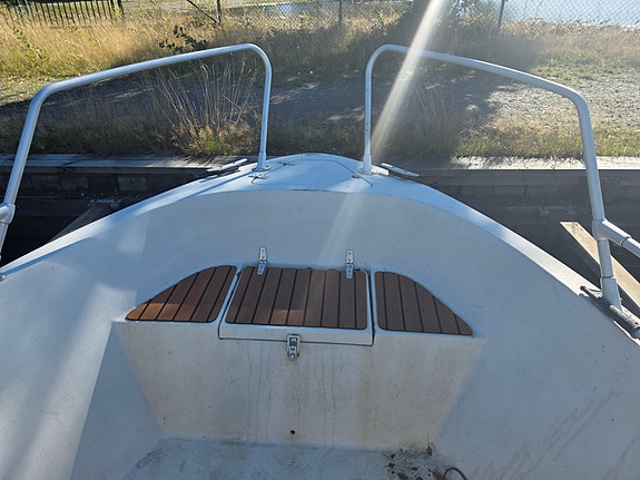 Sea Star 700 Suzuki 115 5 of 8