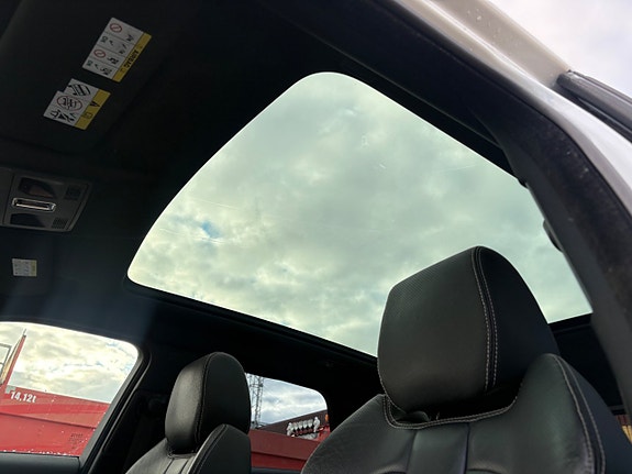 Land Rover Range Rover Evoque 15 of 16