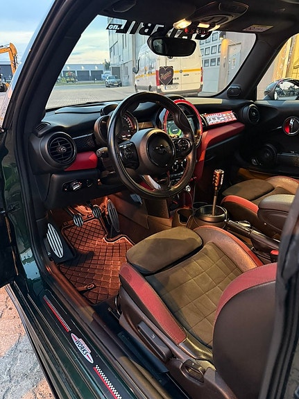 MINI John Cooper Works 5 of 19