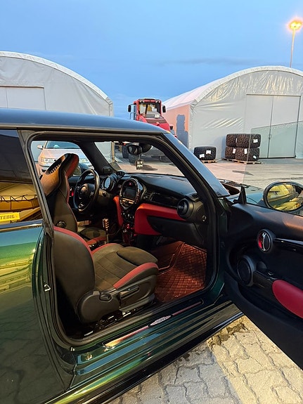MINI John Cooper Works 4 of 19