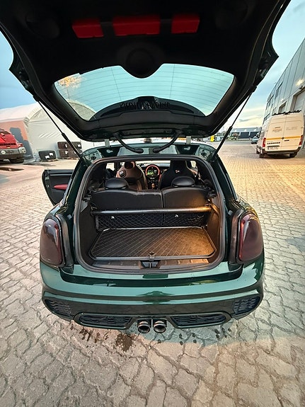 MINI John Cooper Works 17 of 19