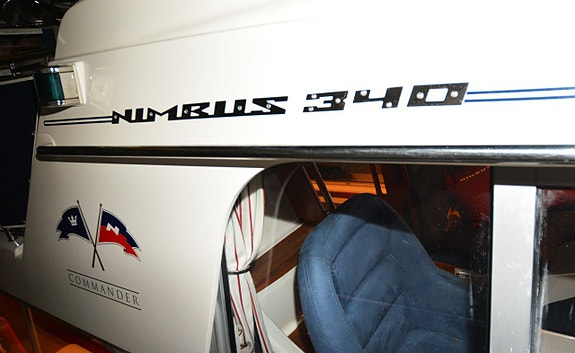 Nimbus 340 Commander Fly 24 of 24