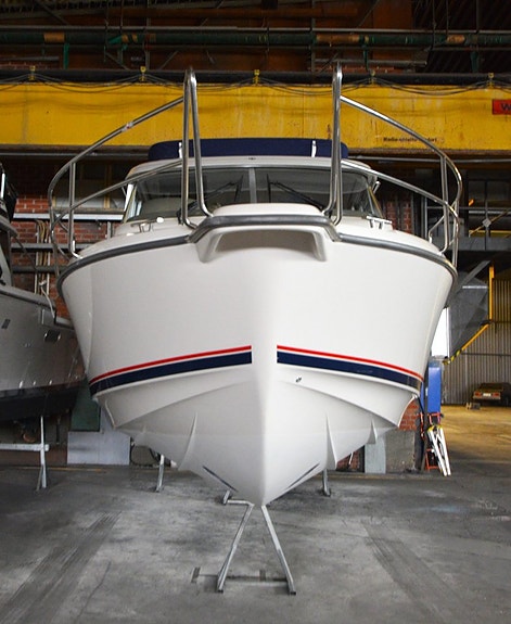 Nimbus 340 Commander Fly 5 of 24