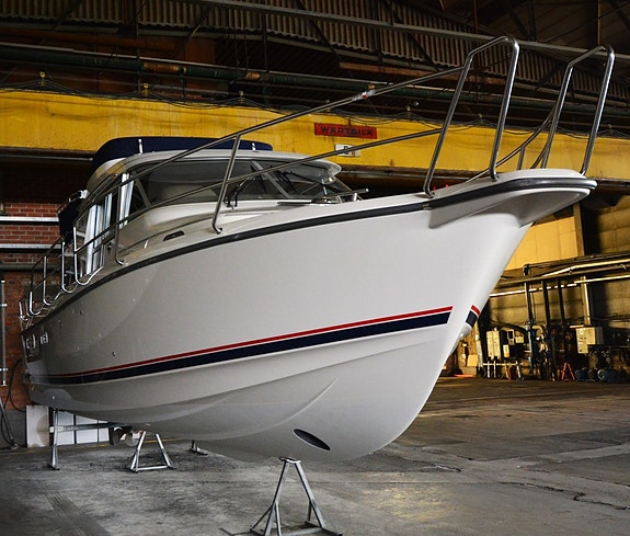 Nimbus 340 Commander Fly 6 of 24