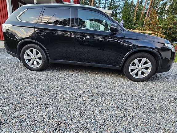 Mitsubishi Outlander 6 of 6