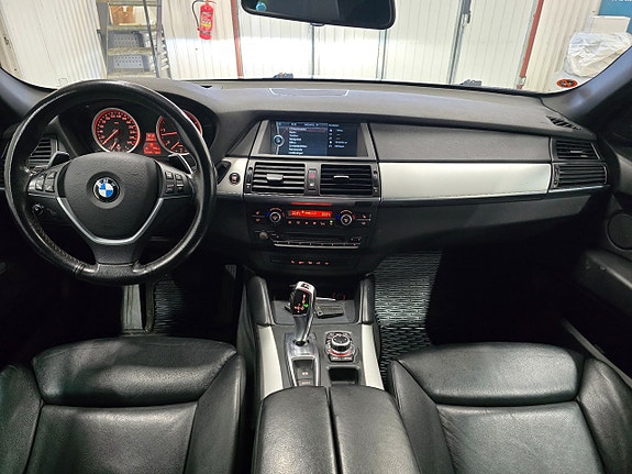 BMW X6 13 of 24