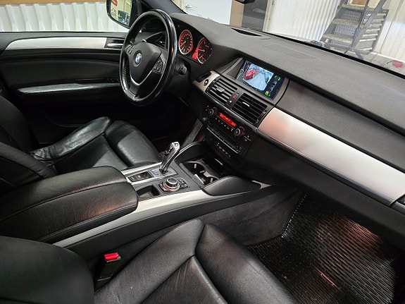 BMW X6 9 of 24