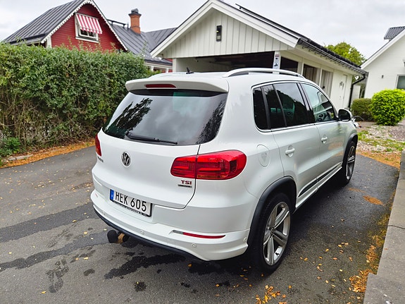 Volkswagen Tiguan 2 of 18