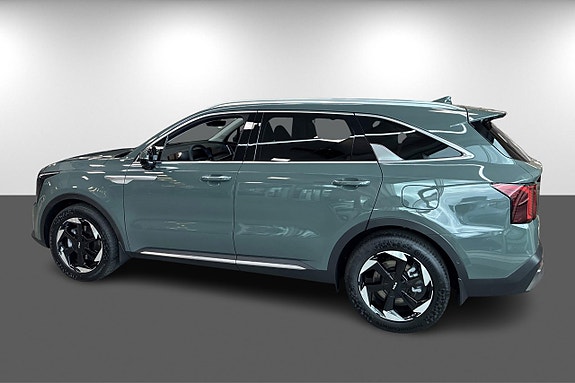 Kia Sorento 4 of 20