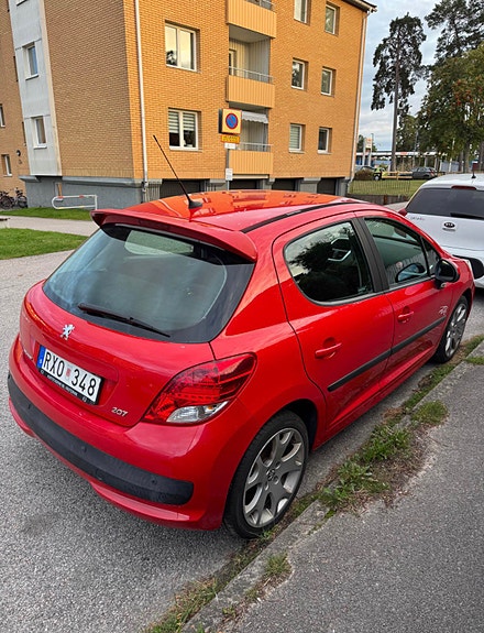 Peugeot 207 2 of 8